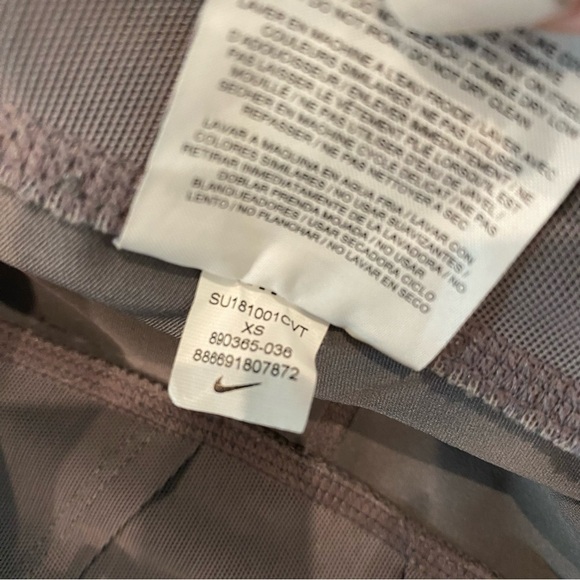 Nike Dri Fit Gray workout pants with Zipper Pouch - Picture 6 of 9